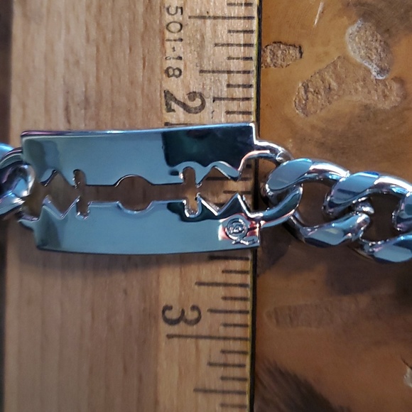 Alexander McQueen Bracelet - Picture 3 of 7